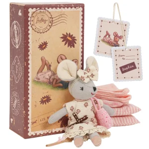 Mouse Sophia in Stamp Holder Box by LEVLOVS